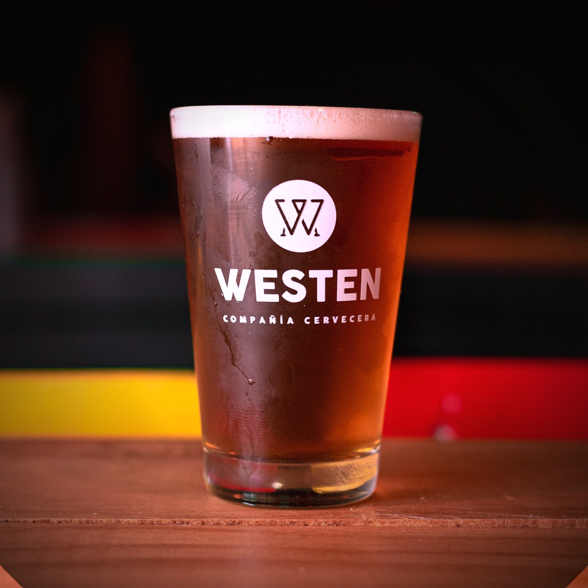 Pinta de cerveza Westen
